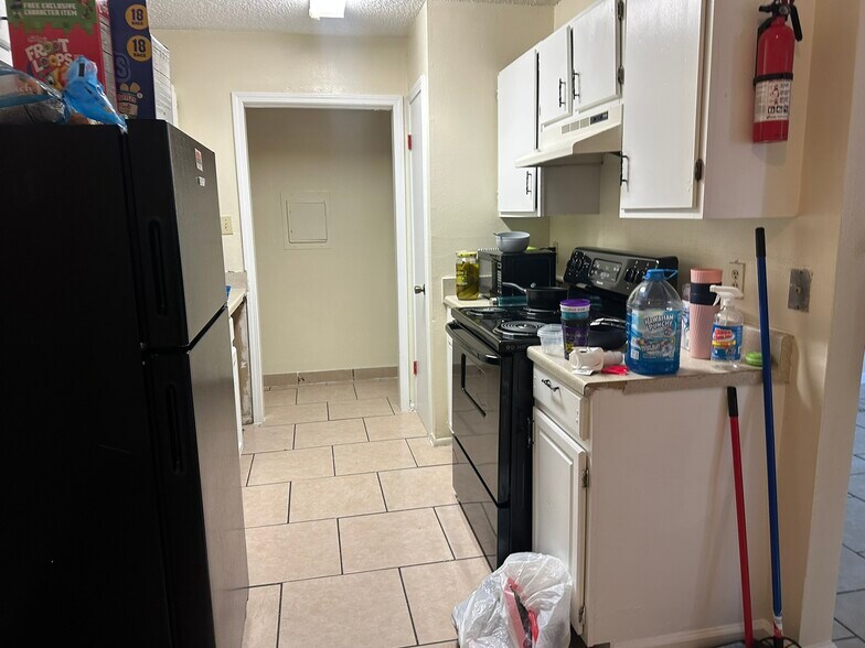 More Photos Of 8521 Rush Ave, Baton Rouge Apartments For Sale