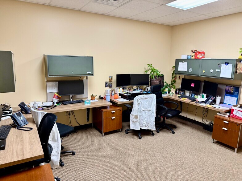 More Photos Of 1550 Watertower Pl, East Lansing Medical For Sale