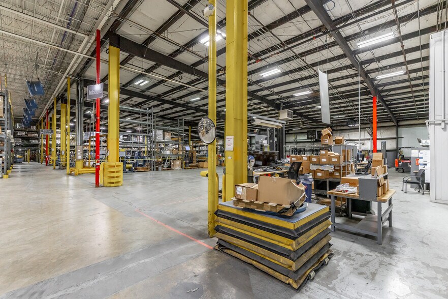More Photos Of 1750 Hardeman Ln NE, Cleveland Warehouse For Lease