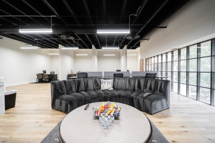 More Photos Of 3505 Cadillac Ave, Costa Mesa Office For Lease