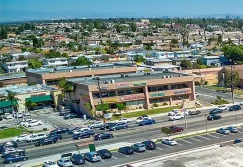 More Photos Of 14550 Magnolia St, Westminster Unknown For Lease