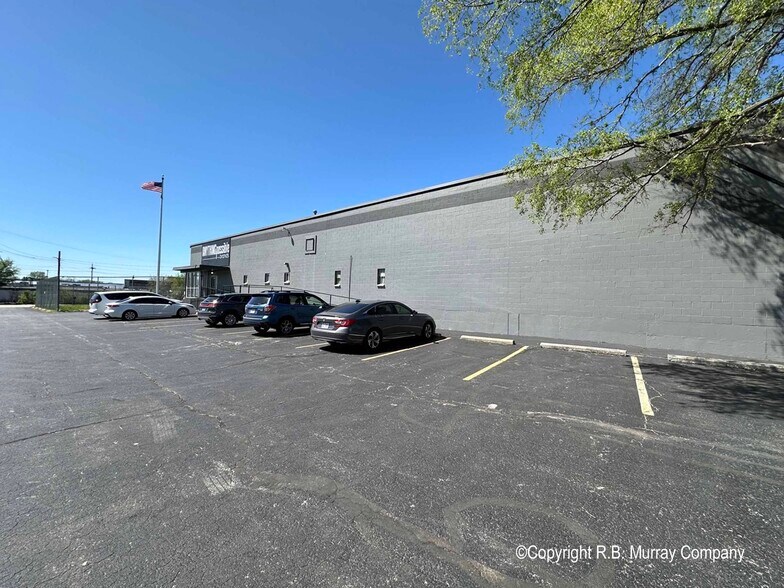 More Photos Of 1851 E Florida St, Springfield Warehouse For Lease