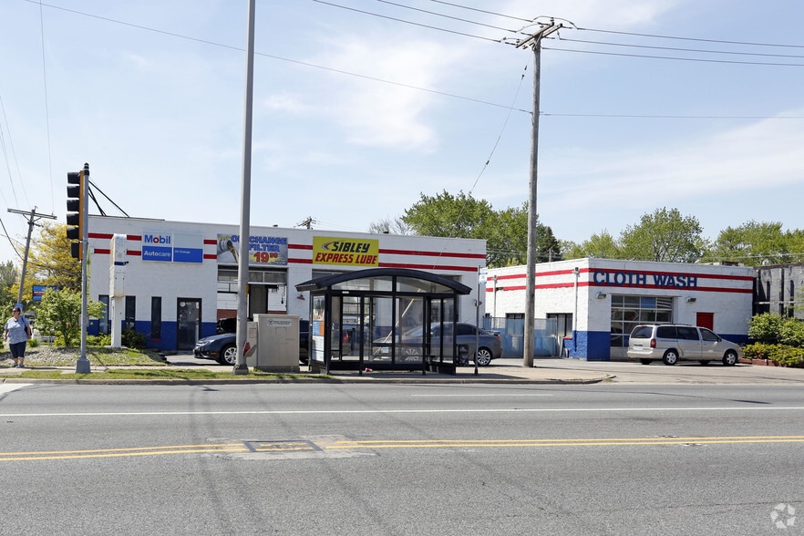Primary Photo Of 1149 Sibley Blvd, Dolton Service Station For Lease