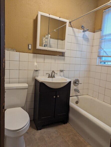 More Photos Of 212 Myrtle Ave, Jersey City Apartments For Sale