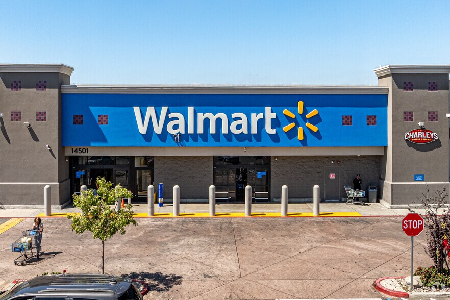 More Photos Of 14525 Lakewood Blvd, Paramount Storefront Retail Office For Sale