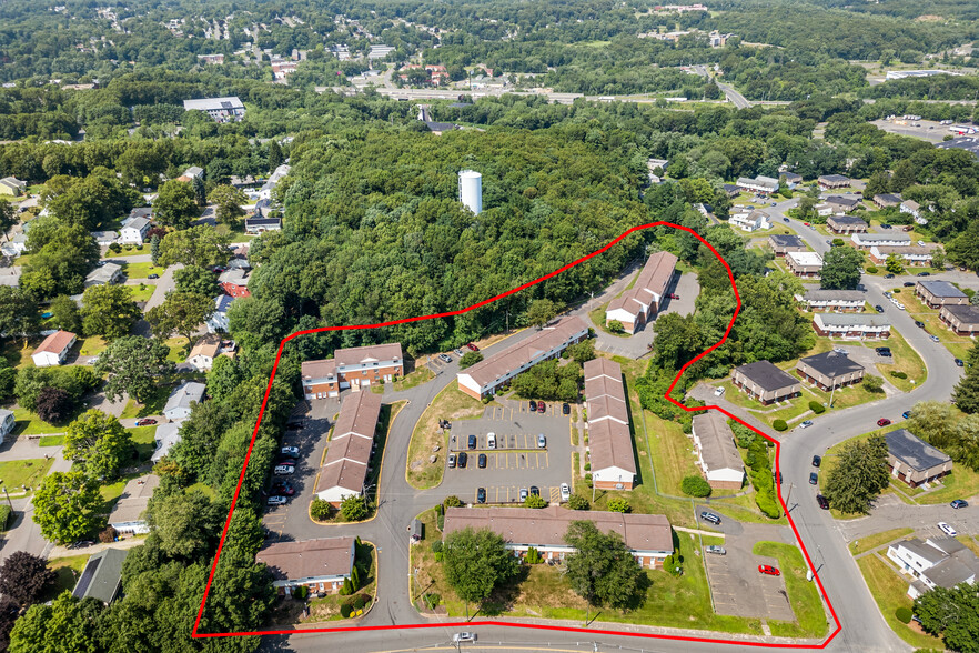 Primary Photo Of 975 Meriden Rd, Waterbury Apartments For Sale