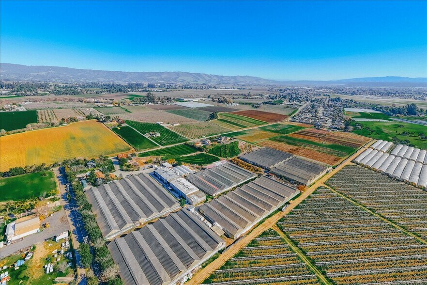 More Photos Of 371 Calabasas Rd, Watsonville Land For Sale