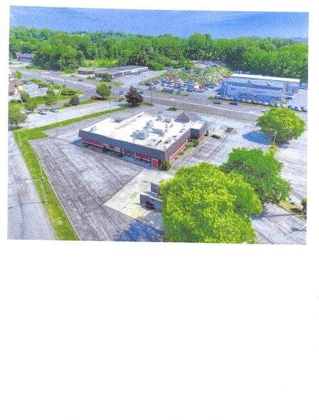 More Photos Of 2255 South Rd, Poughkeepsie Restaurant For Sale