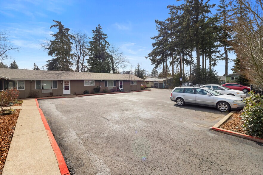 More Photos Of 7926 SE Johnson Creek Blvd, Portland Apartments For Sale