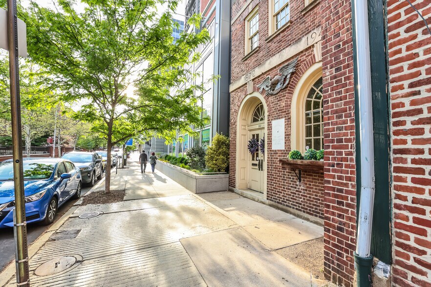 More Photos Of 303 Chestnut St, Philadelphia Office Residential For Sale