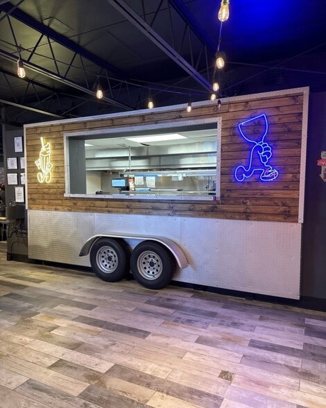 More Photos Of 1417 NE 26th St, Wilton Manors Restaurant For Lease