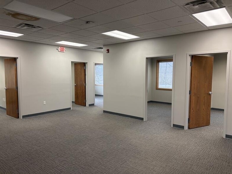 More Photos Of 810 Park Pl, Mishawaka Medical For Lease