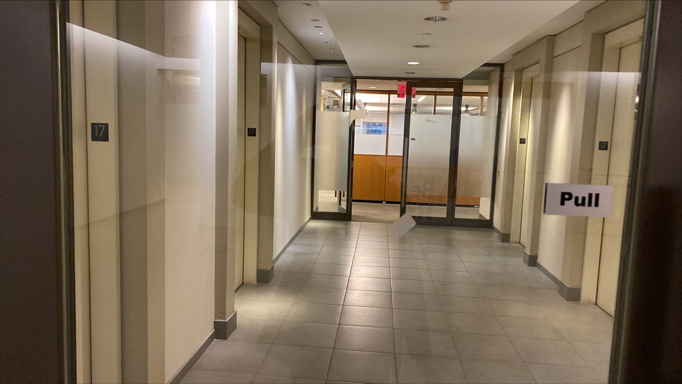 More Photos Of 805 Third Ave, New York Office For Lease