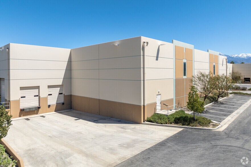 More Photos Of 1645 W Park Ave, Redlands Distribution For Lease