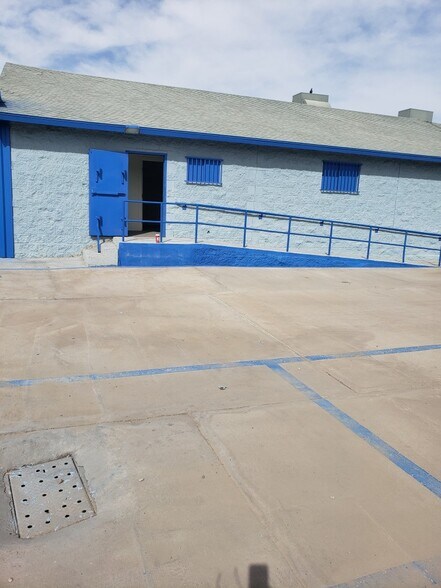 More Photos Of 1605 W Broadway Rd, Phoenix Warehouse For Sale