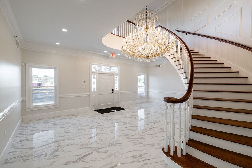 More Photos Of 125 Old Monroe Rd, Athens Office For Lease