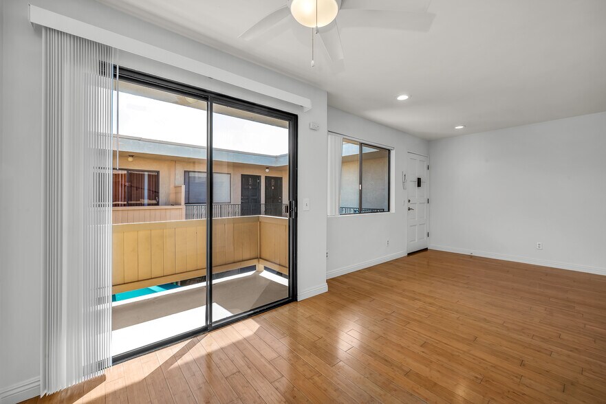 More Photos Of 7605 W Manchester Ave, Playa Del Rey Apartments For Sale