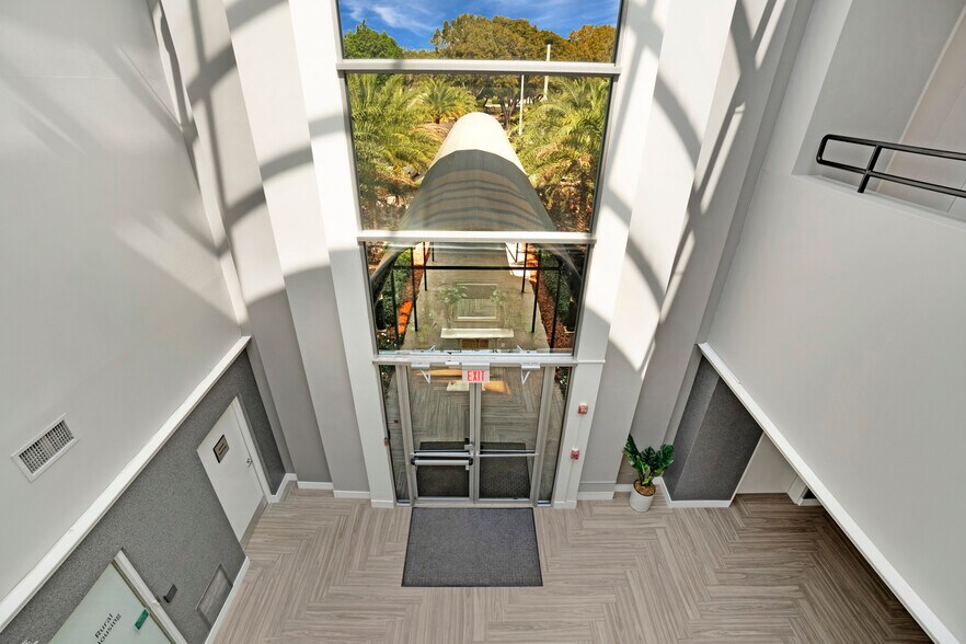 More Photos Of 1400 E Newport Center Dr, Deerfield Beach Office For Lease