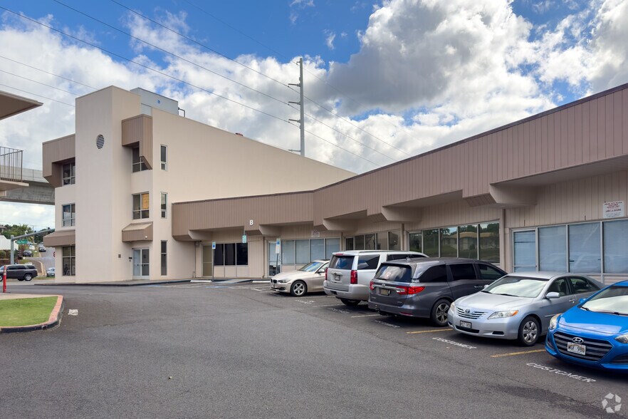More Photos Of 97-719 Kamehameha Hwy, Pearl City Office For Lease