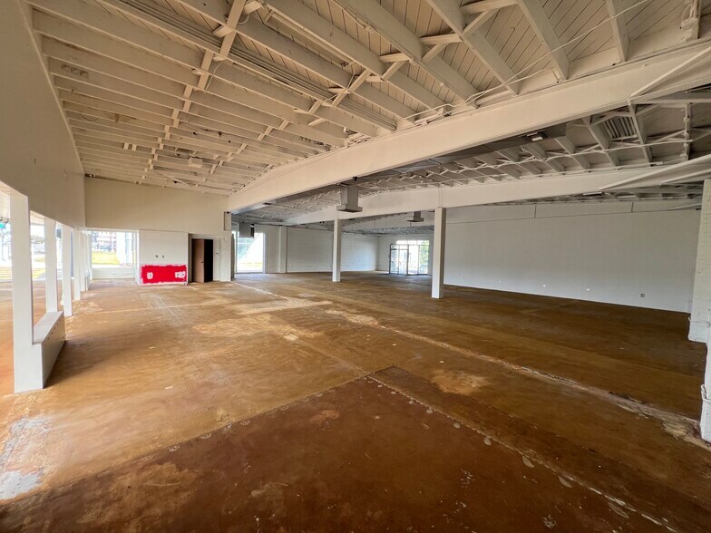 More Photos Of 20502 Hawthorne Blvd, Torrance Freestanding For Sale