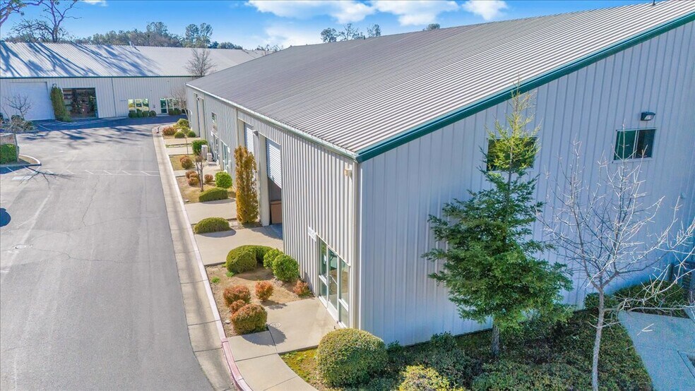 More Photos Of 18855 Microtronics, Sonora Industrial For Sale