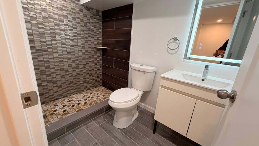 More Photos Of 5352 Cedar Ave, Philadelphia Apartments For Sale