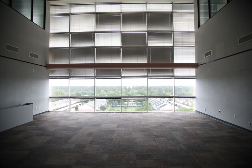 More Photos Of 1250 W Sam Houston Pky, Houston Office For Lease