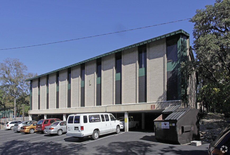 More Photos Of 2525 Wallingwood Dr, Austin Office For Lease