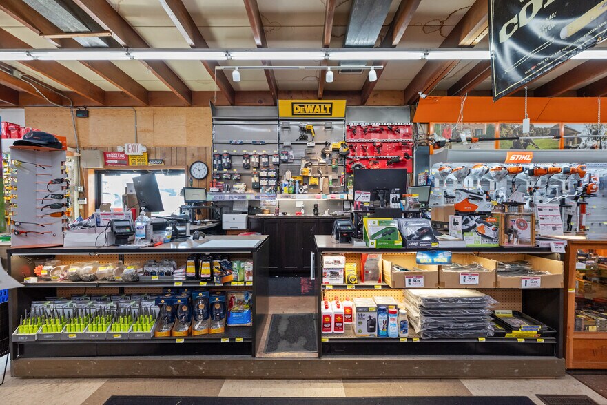 More Photos Of 61 Vine St, Gallipolis Storefront For Sale