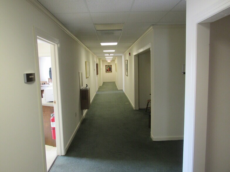 More Photos Of 710 Main St, Columbus Office For Sale