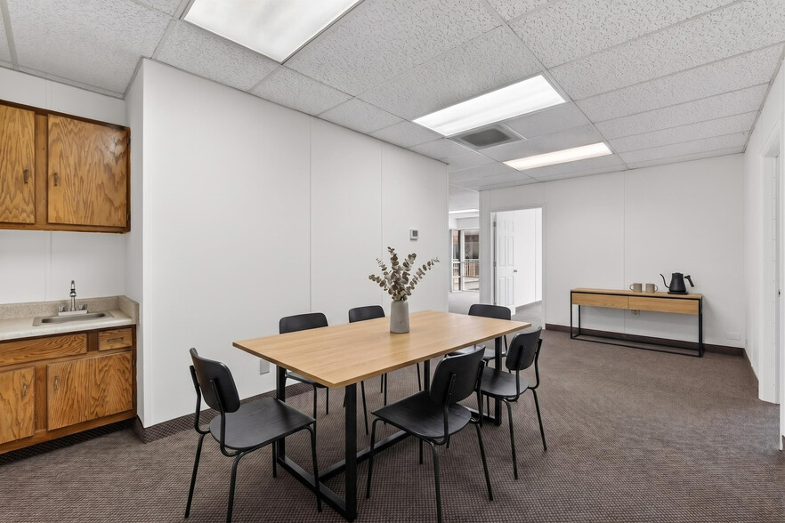 More Photos Of 441 Wadsworth Blvd, Lakewood Medical For Lease