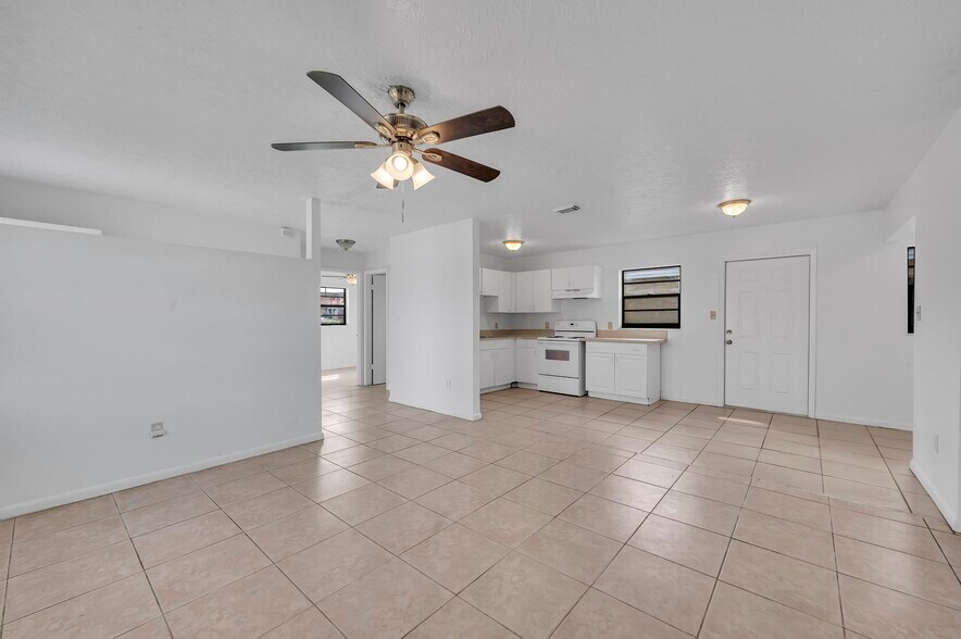 More Photos Of 1702 Avenue L, Fort Pierce Apartments For Sale