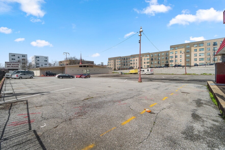 More Photos Of 5110 Nannie Helen Burroughs Ave NE, Washington Religious Facility For Sale