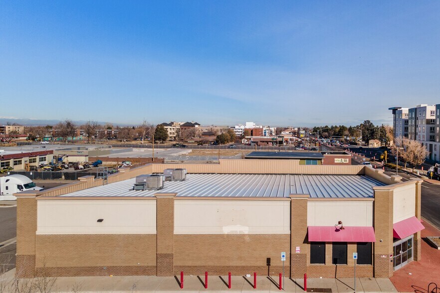 More Photos Of 1395 Peoria St, Aurora Freestanding For Sale