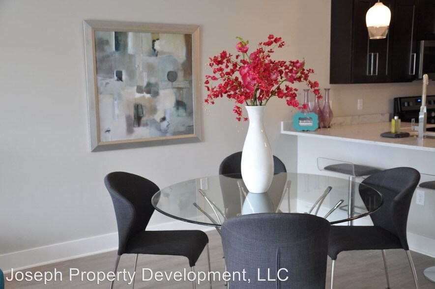More Photos Of 4175 N Oakland Ave, Shorewood Multifamily For Sale