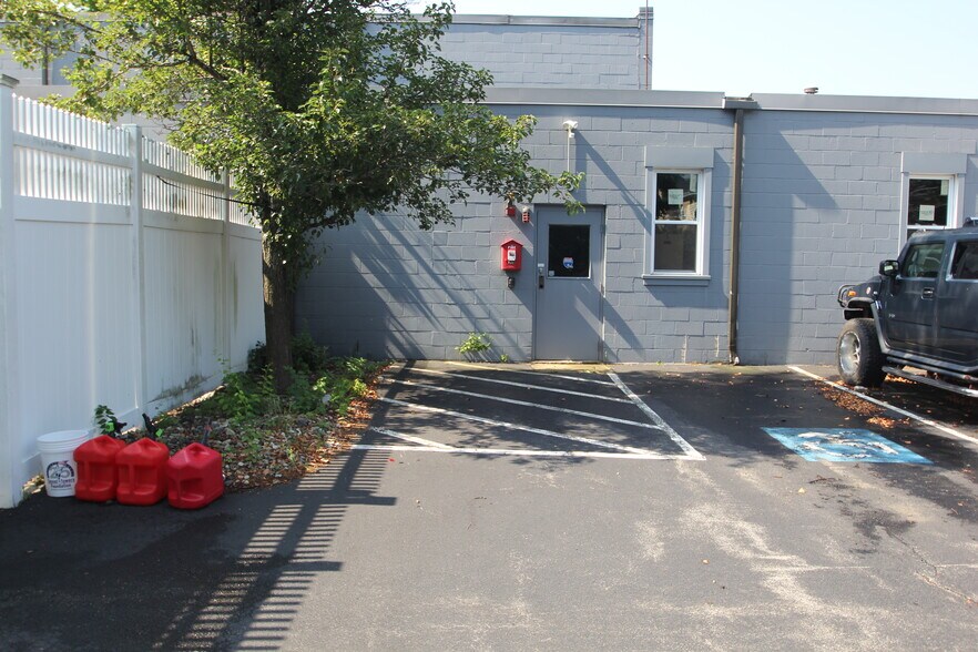 More Photos Of 3 Washington St, North Reading Warehouse For Sale