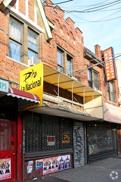 More Photos Of 4116 Junction Blvd, Flushing Storefront Retail Residential For Lease