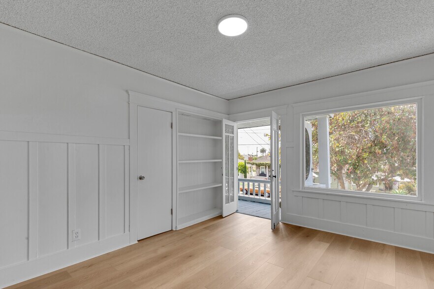 More Photos Of 372 W 11th St, San Pedro Apartments For Sale