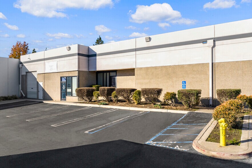 More Photos Of 8768 Helms Ave, Rancho Cucamonga Light Manufacturing For Lease