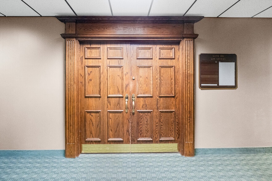 More Photos Of 10521 Judicial Dr, Fairfax Medical For Sale