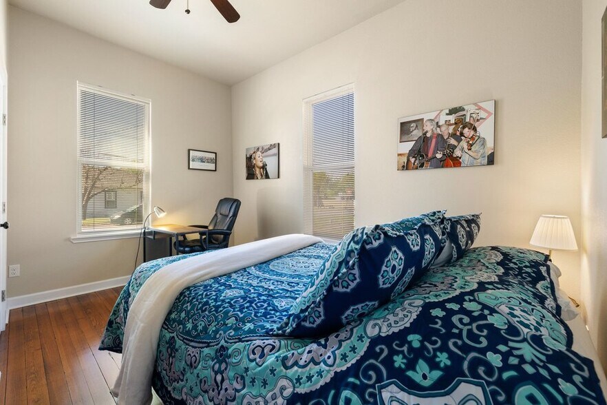 More Photos Of 314 W 3rd St, Taylor Multifamily For Sale