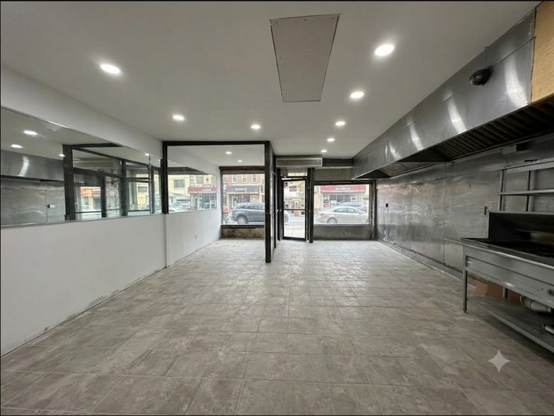 More Photos Of 973 Amsterdam Ave, New York Storefront Retail Residential For Lease