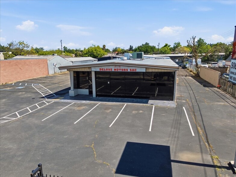 More Photos Of 4554 Auburn Blvd, Sacramento Auto Dealership For Sale