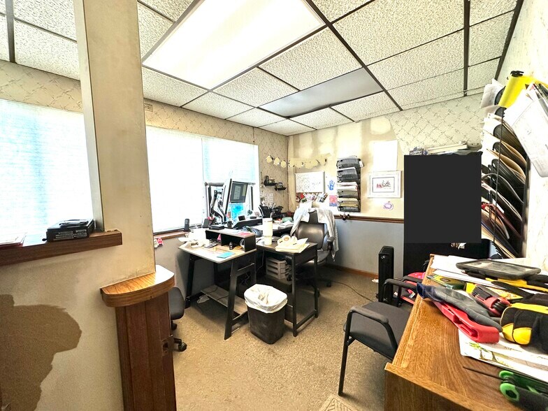 More Photos Of 2215 W Lincoln Hwy, Merrillville Freestanding For Lease