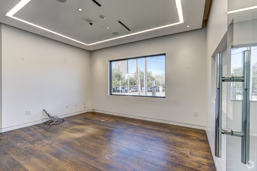 More Photos Of 1777 Sage Rd, Houston Freestanding For Lease