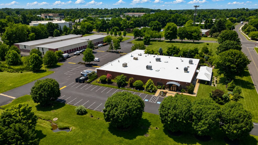 More Photos Of 101 Friends Ln, Newtown Flex For Lease