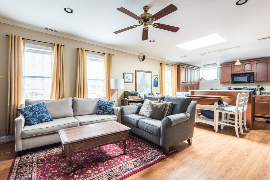 More Photos Of 100-102 N Lombardy St, Richmond Apartments For Sale