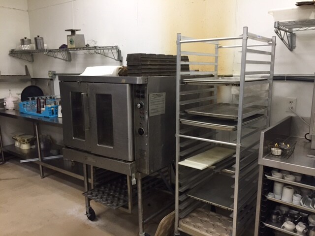 More Photos Of 2 Riverview Dr, Marlboro Storefront For Lease