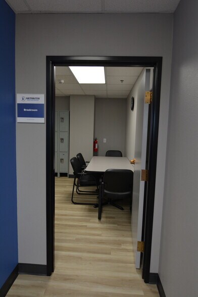 More Photos Of 10503 W Thunderbird Blvd, Sun City Medical For Lease
