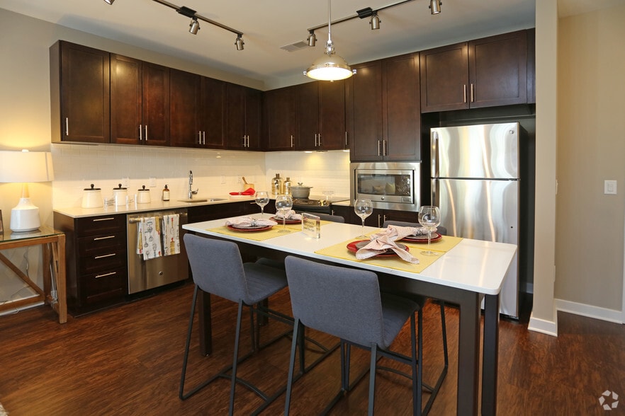 More Photos Of 1801 Chapman Ave, Rockville Apartments For Lease
